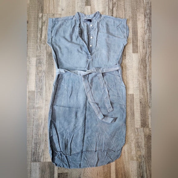 GAP Dresses & Skirts - 💚Gap Dress Size XS Color Light Denim 🩷